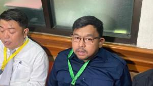 Bedu-ketika-ditemui-dalam-sidang-cerai-perdananya.jpg