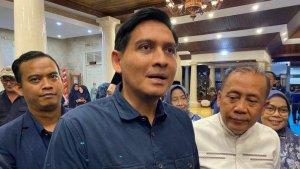 Bupati-Indramayu-Lucky-Hakim-viral-liburan-ke-Jepang-diam-diam.jpg