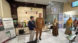 Bupati-Klaten-Hamenang-Wajar-Ismoyo-sidak-Puskesmas-Bayat.jpg