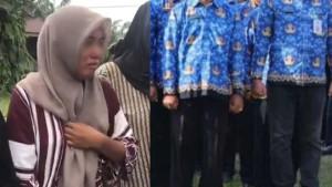 Fitri-seorang-wanita-asal-Aceh-Singkil-yang-diceraikan-suami-sebelum-dilantik-PPPK.jpg