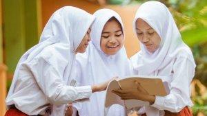 Ilustrasi-siswa-SD-Cek-jadwal-libur-sekolah-di-bulan-Ramadhan-2025.jpg