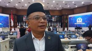 Ketua-Fraksi-PPP-DPRD-Jawa-Barat-Zaini-Shofari.jpg