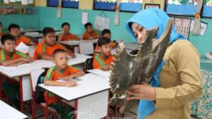 Kunci-Jawaban-IPAS-Kelas-5-Halaman-189-190-Kurikulum-Merdeka-Lima-Macam-SDA-yang-Ada-di-Indonesia.jpg