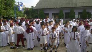 Kunci-Jawaban-PTS-PKN-Kelas-3-SD-Semester-1-Bersyukur-adalah-Salah-Satu-Pengamalan-Pancasila-Sila-Ke.jpg