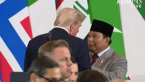 Presiden-RI-Prabowo-Subianto-berbincang-dengan-Presiden-AS-Donald-Trump.jpg