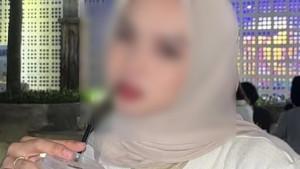 SOSOK-DEA-LOMBOK-MUA-pria-asal-Lombok-yang-viral-diduga-nyamar-jadi-wanita.jpg