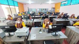 Suasana-ujian-sekolah-di-SMKN-3-Banjarmasin.jpg