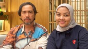 Sunan-Kalijaga-bersama-Winna-Balina-istri-direktur-maskapai-penerbangan.jpg