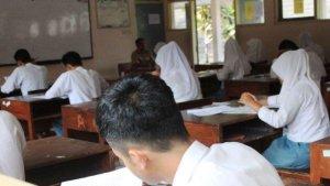 ilustrasi-siswa-smasmk-ujian.jpg