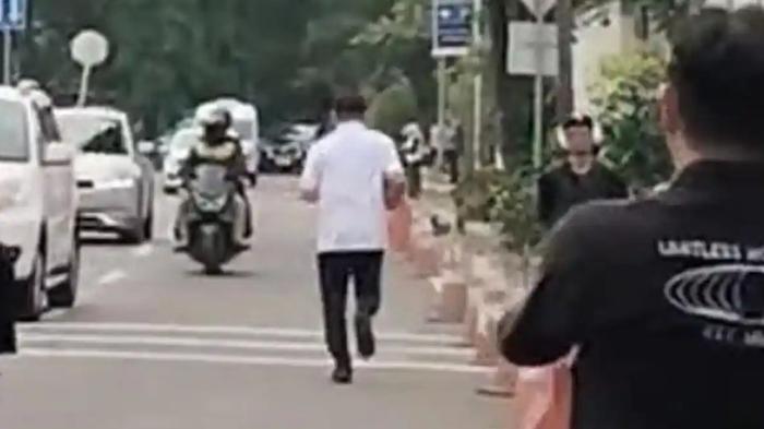 Ahmad-Dedi-kabur-dari-wartawan-usai-diperiksa-KPK-alasan-di-balik-aksinya-akhirnya-terungkap.jpg