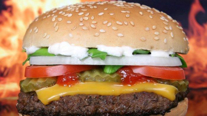 Heboh! Pria Ini Makan Burger Sepanjang Hidupnya, Pecahkan Rekor Dunia: Tercatat Makan 34.128 Burger