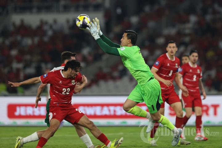 Kiper-Timnas-Indonesia-Emil-Audero-menangkap-bola-saat-melawan-Timnas-Bulgaria.jpg