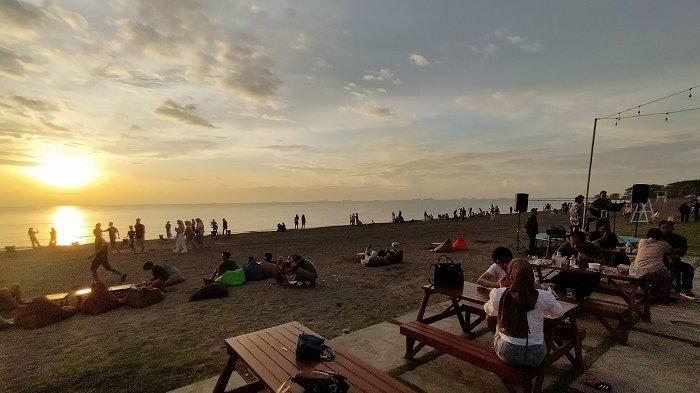 Pantai-Indah-Bosowa-terletak-di-Makassar-Sulawesi-Selatan.jpg