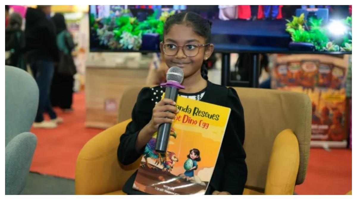 Aayushi, Penulis Cilik Berbakat dari Malaysia yang Mencuri Perhatian Industri Literasi