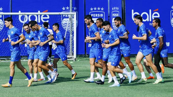 Persib-selangkah-lagi-hattrick-juara-Liga-Indonesia.jpg