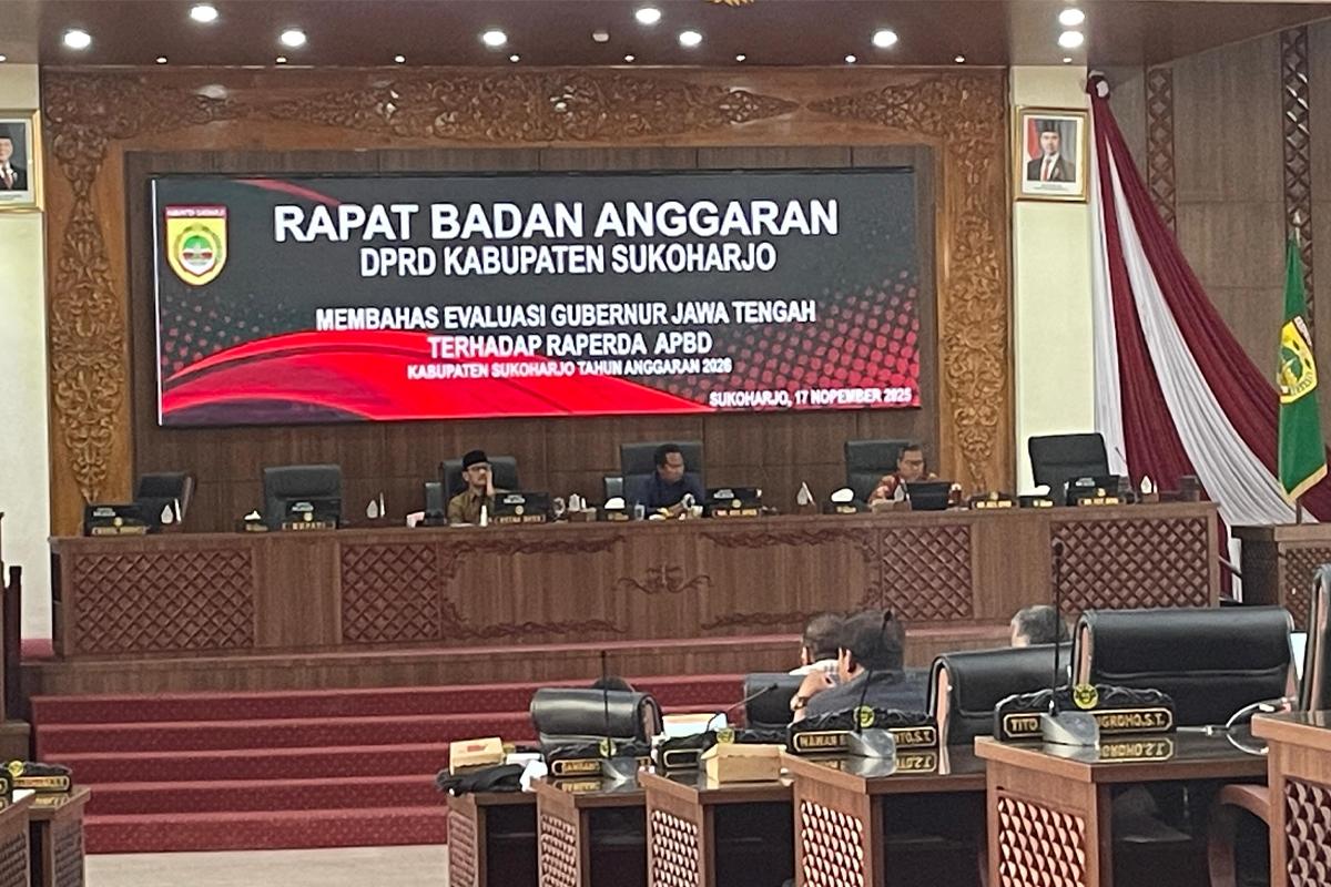 Rapat-Banggar-DPRD-Sukoharjo-APBD-2026.jpg