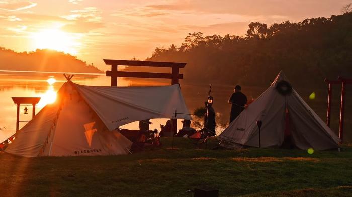 Sermo-Glamour-Camp-berada-di-Waduk-Sermo-Kulonprogo-Yogyakarta.jpg