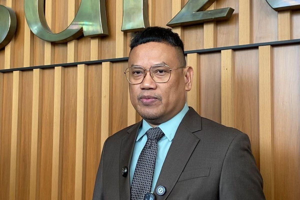 Uya-Kuya-saat-ditemui-di-Gedung-DPR-RI.jpg