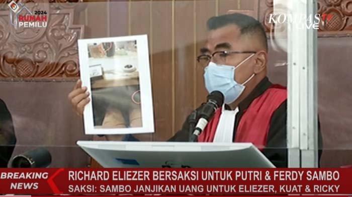 Bharada E Ungkap Bukti Ferdy Sambo dan Putri Beri Uang Setelah Tembak Brigadir J, Terekam di Foto