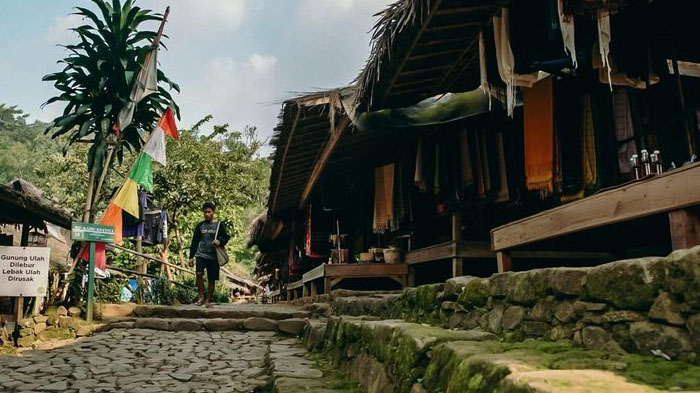 warga-suku-baduy-tak-ada-yang-terkonfirmasi-positif-covid-19.jpg