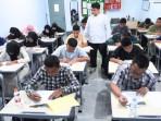 Bahasa-Indonesia-kelas-7-halaman-232.jpg