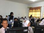 Bahasa-Indonesia-kelas-8-halaman-190-191.jpg