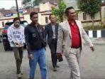 Dua-anak-tiri-Yosep-Abi-Aulia-dan-Arigi-Reksa-Pratama.jpg