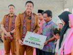 Hamenang-mendengarkan-aspirasi-masyarakat-saat-Sambung-Rasa.jpg