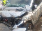 Hilang-kendali-mobil-tabrak-kendaraan-terparkir-di-Madiun-1-orang-meninggal-dunia.jpg