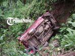 Kecelakaan-maut-mobil-terjun-ke-jurang-sedalam-100-meter-di-Wonogiri.jpg