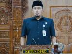 Ketua-DPRD-Edy-Sasongko-pimpin-Rapat-Paripurna-Kamis-6112025.jpg