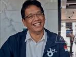 Menkeu-Purbaya-memakai-jaket-berlogo-8.jpg