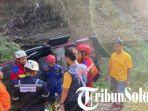 Mobil-Panther-tabrak-pembatas-jalan-dan-terjun-ke-jurang-di-Sukoharjo-1-orang-tewas.jpg