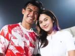 Pasangan-pemain-sepak-bola-Indonesia-Pratama-Arhan-dan-selebgram-Azizah.jpg