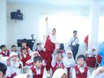 Pemkot-Palembang-membagikan-seragam-sekolah-gratis-untuk-murid-baru.jpg
