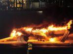 Pesawat-Terbakar-di-Haneda-7.jpg