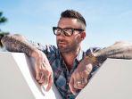 adam-levine-vokalis-grup-band-maroon-5.jpg