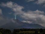 cerita-pemotret-meteor-gunung-merapi.jpg