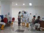 corona-tim-medis-wisma-atlet-kemayoran-jakarta.jpg