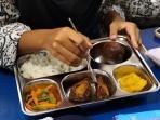 keracunan-makan-bergizi-gratis-MBG-viral-di-media-sosial.jpg