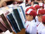 orang-tua-murid-sd-di-cijulang-pangandaran-uang-tabungan-anaknya-tak-bisa-diambil-dari-sekolah.jpg