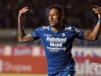 pemain-persib-bandung-wander-luiz-positif-virus-corona.jpg