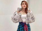 pesona-kecantikan-artis-tanah-air-ayu-ting-ting.jpg