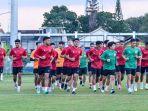 skuad-timnas-indonesia-menjalani-latihan-perdana-di-bandung-1.jpg