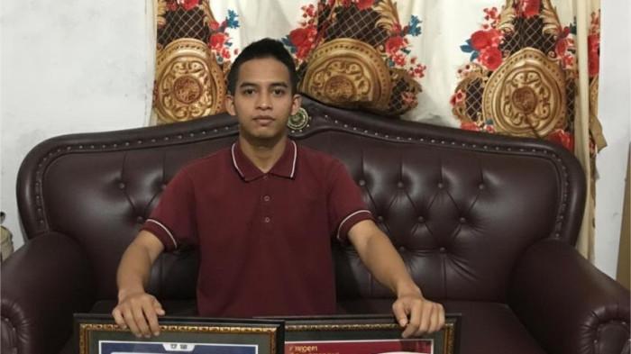 HACKER MUDA- Aditia Alfiki, pemuda asal Kota Payakumbuh, Sumatera Barat, berhasil mengharumkan nama kampung halamannya, pasca berhasil mencari bug atau cacat pada sistem Apple dan NASA pada Oktober 2025 lalu.