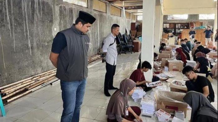 Bawaslu Padang Awasi Proses Sortir dan Lipat Surat Suara Pemilu 2024, Libatkan 14 Petugas
