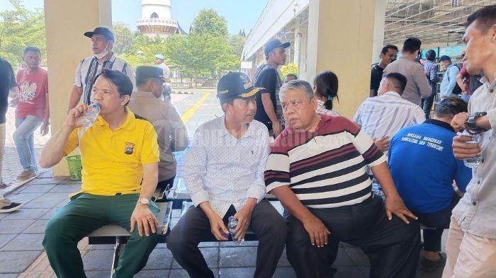 Baru Jemput Pendemo di Hari Ke-6, Wakil Bupati Pasaman Barat Bantah karena Kedatangan Anies Baswedan