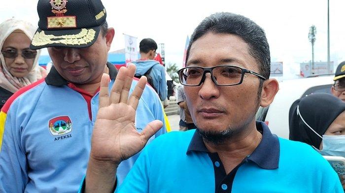 Anggota DPRD Usul Terbitkan Perwako, Atur Wilayah Jualan PKL di Pantai Padang, Wali Kota: Ada Perda