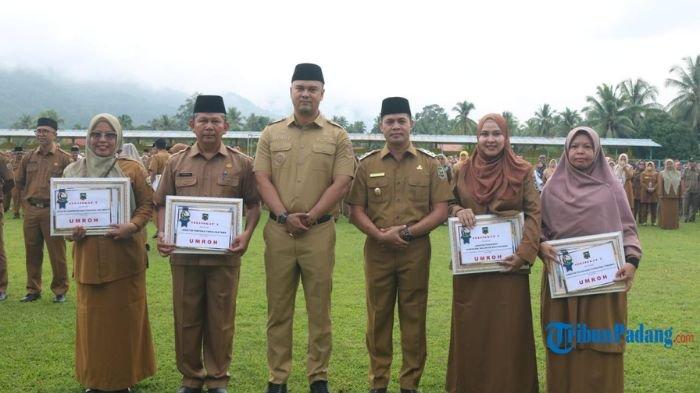 Apel Bersama di 2024, Bupati Sijunjung Umumkan Pegawai Terbaik dengan Hadiah Umrah Gratis