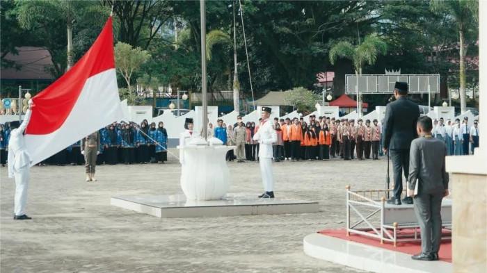 Bangkitkan Semangat Persatuan, Bupati Khairunas Pimpin Upacara Sumpah Pemuda ke-97